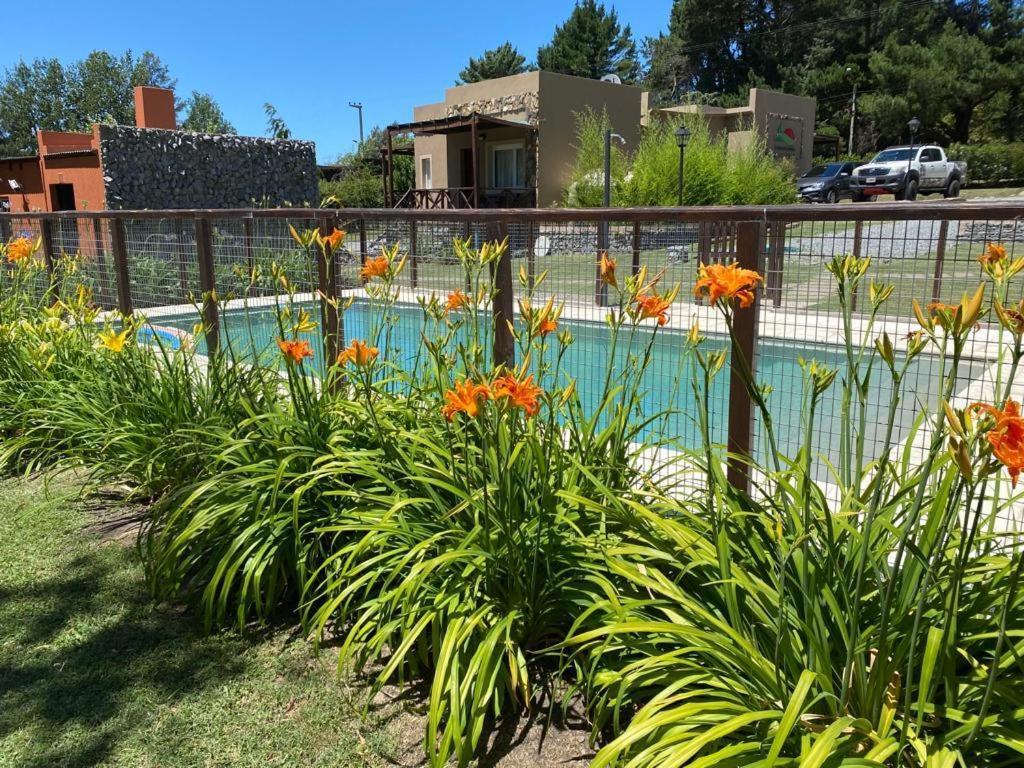 Icalma De La Sierra Aparthotel Tandil Exterior photo