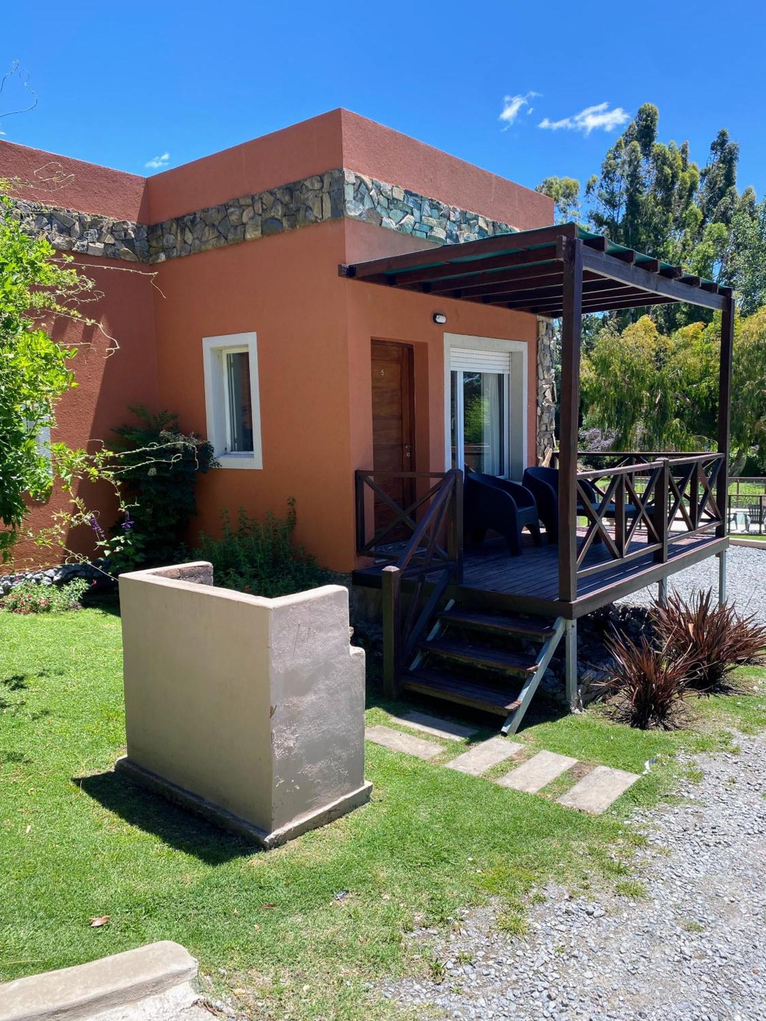 Icalma De La Sierra Aparthotel Tandil Exterior photo